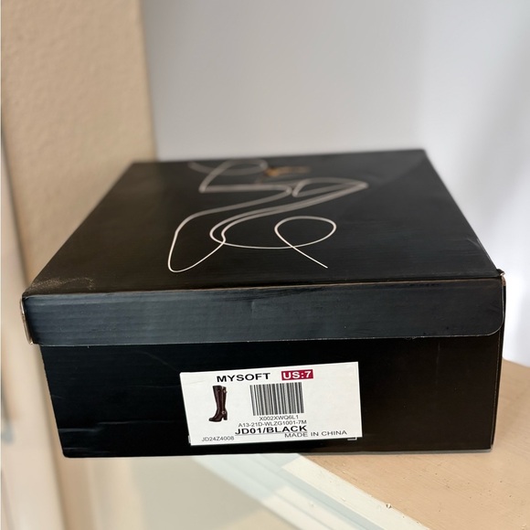 MySoft Heeled Boots Stacked Heel Black Gold Buckles Womens Size 7 Worn Once - Picture 10 of 11